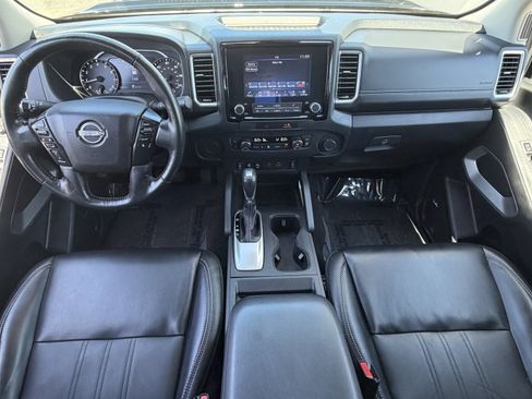 Used 2023 Nissan Frontier SV w/ SV Premium Package RWD image 27