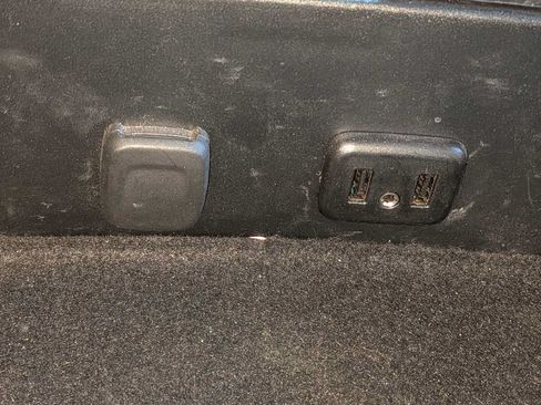 Used 2019 Chevrolet Silverado 2500 LT w/ LT Convenience Package AWD/4WD image 23