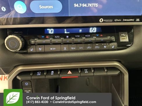 Used 2023 Toyota Tundra Limited image 25