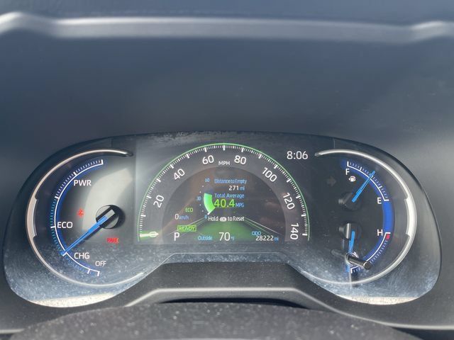 Used 2025 Toyota RAV4 XLE AWD/4WD image 16