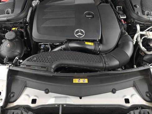 Used 2022 Mercedes-Benz E 350 Sedan w/ Driver Assistance Package image 13