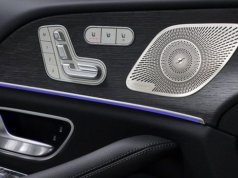 Certified 2026 Mercedes-Benz GLS 450 4MATIC image 28