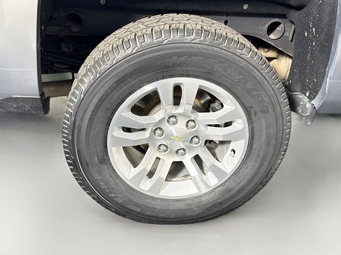 Used 2017 Chevrolet Silverado 1500 LT w/ All Star Edition RWD image 31