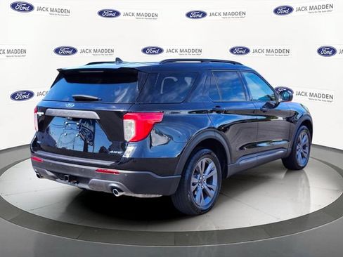 Certified 2023 Ford Explorer XLT w/ Equipment Group 202A AWD/4WD image 5