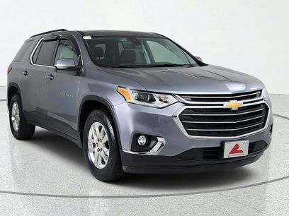 Used 2021 Chevrolet Traverse LT
