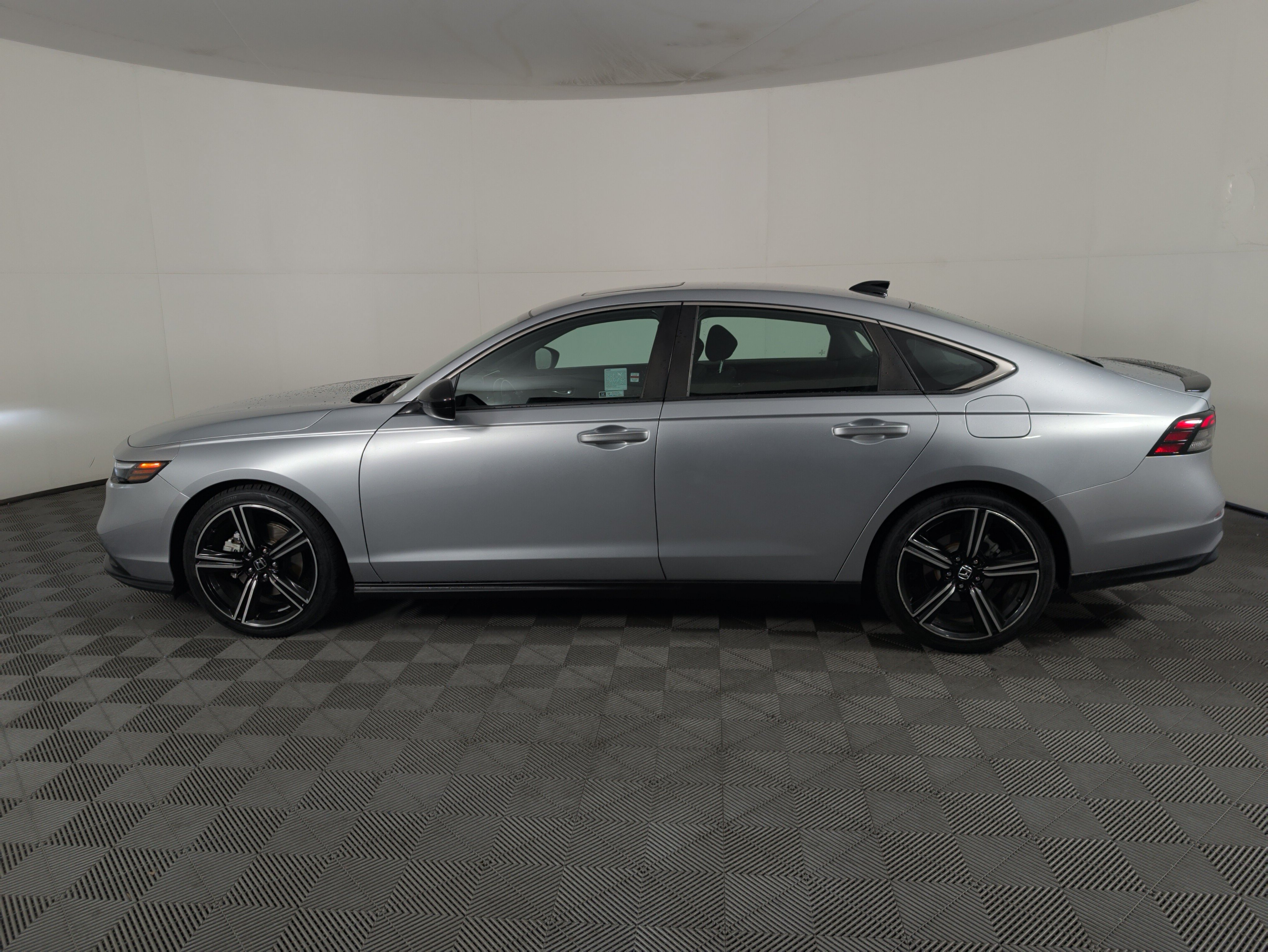 Certified 2024 Honda Accord Sport image 7