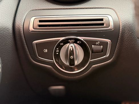 Used 2015 Mercedes-Benz C 300 4MATIC Sedan image 36