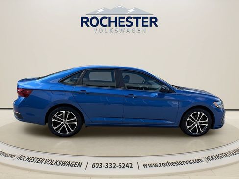 Used 2023 Volkswagen Jetta Sport FWD image 7