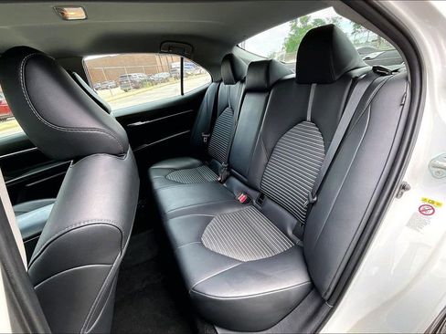 Used 2019 Toyota Camry SE FWD image 24