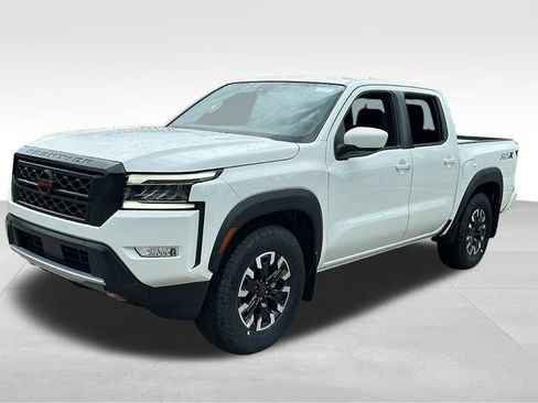 Used 2024 Nissan Frontier Pro-X w/ Technology Package RWD image 3