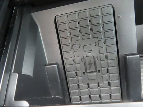 Used 2024 Ford F350 Platinum AWD/4WD image 43