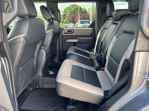 Used 2023 Ford Bronco Wildtrak AWD/4WD image 19