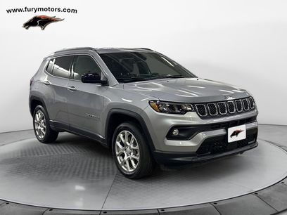 Used 2024 Jeep Compass Latitude