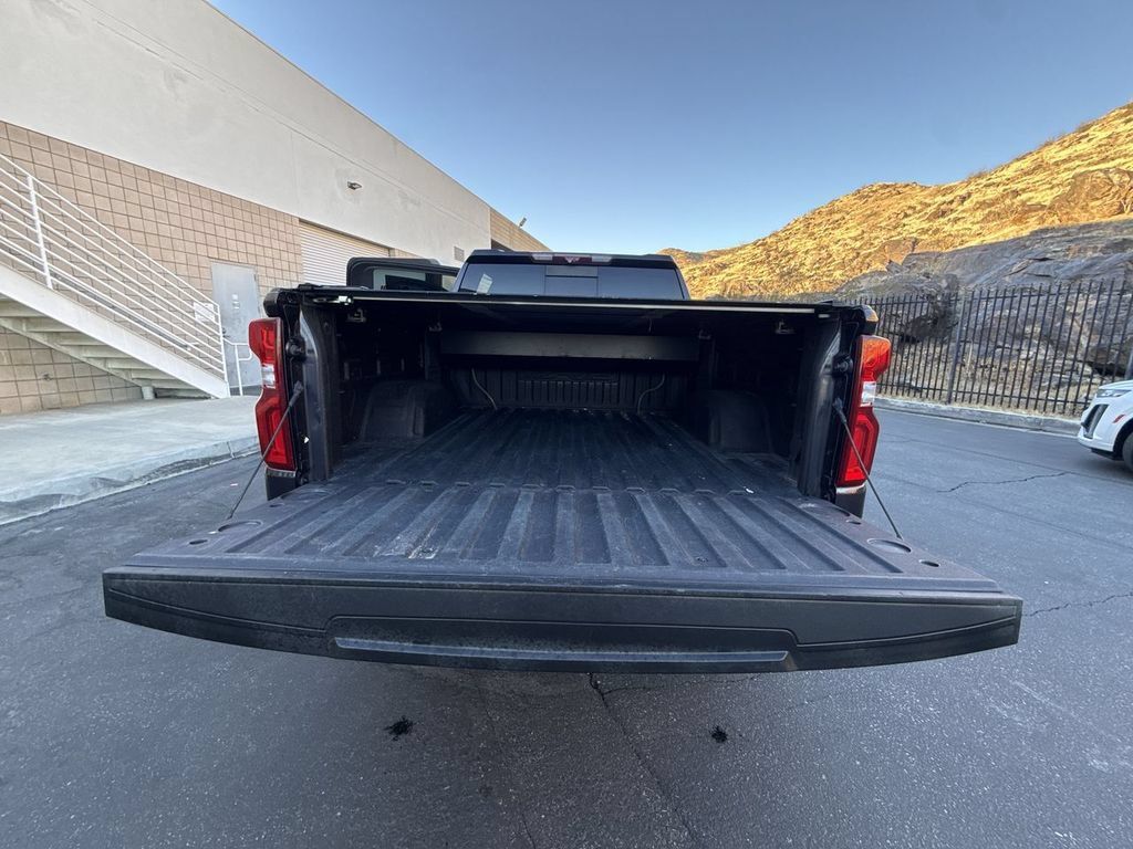 Used 2023 Chevrolet Silverado 1500 ZR2 w/ Technology Package AWD/4WD image 27