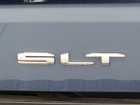 Used 2024 GMC Sierra 1500 SLT w/ SLT Premium Plus Package image 8