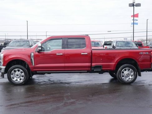 Used 2025 Ford F250 Lariat w/ Lariat Ultimate Package image 9