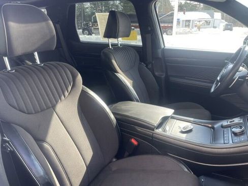 Used 2024 Hyundai Palisade Calligraphy image 9