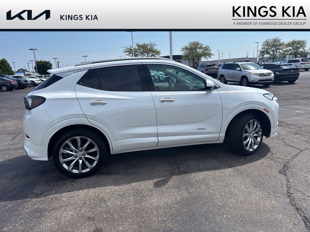 Used 2024 Buick Encore GX Avenir w/ Avenir Technology Package AWD/4WD image 5