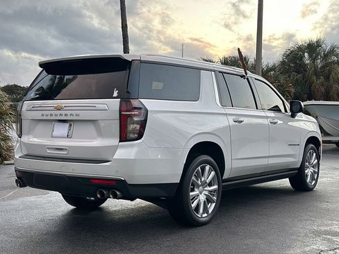 Used 2023 Chevrolet Suburban High Country w/ Premium Package 2 image 5