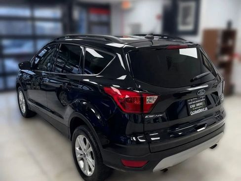 Used 2019 Ford Escape SEL image 6