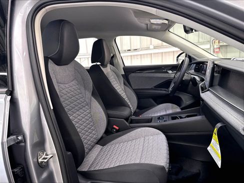 New 2026 Volkswagen Tiguan S AWD/4WD image 10