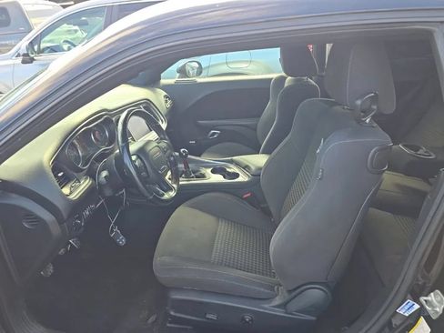 Used 2017 Dodge Challenger R/T Scat Pack RWD image 7