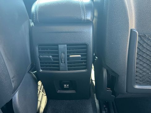 Used 2018 INFINITI QX30 w/ Cargo Package FWD image 25