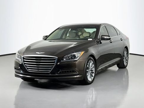 Used 2016 Hyundai Genesis 3.8 RWD image 3