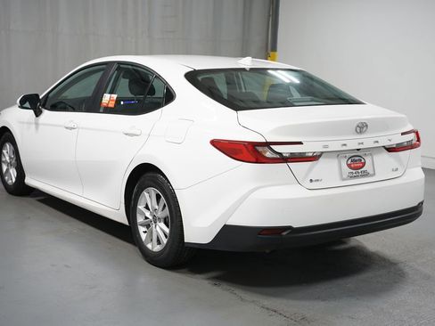 Certified 2025 Toyota Camry LE image 6