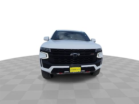 Used 2023 Chevrolet Tahoe Z71 w/ Luxury Package AWD/4WD image 3