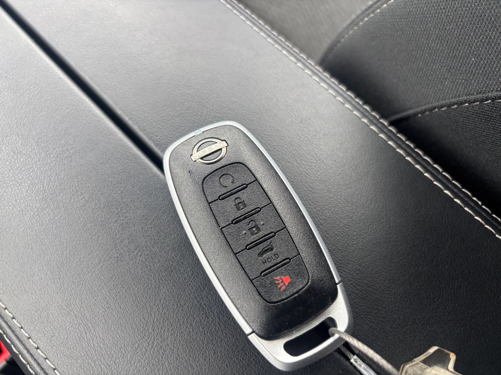 Used 2026 Nissan Rogue SV AWD/4WD image 19