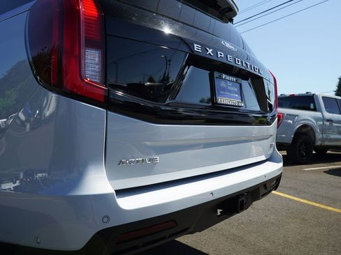 Certified 2025 Ford Expedition Max Active AWD/4WD image 29