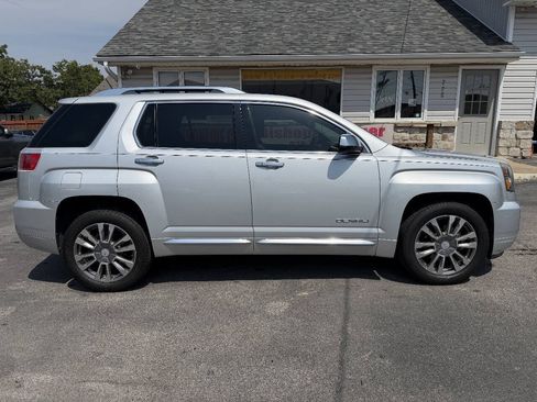 Used 2017 GMC Terrain Denali FWD image 8