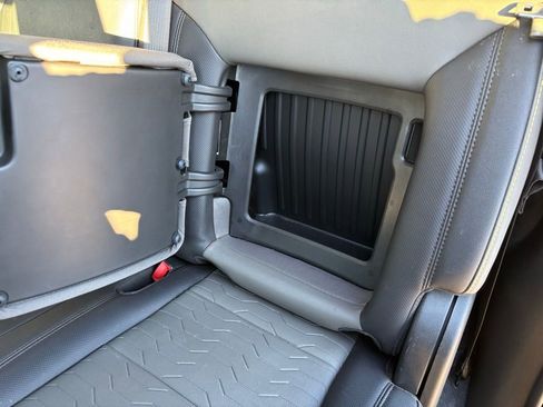 Used 2022 Chevrolet Silverado 1500 ZR2 w/ Technology Package image 28