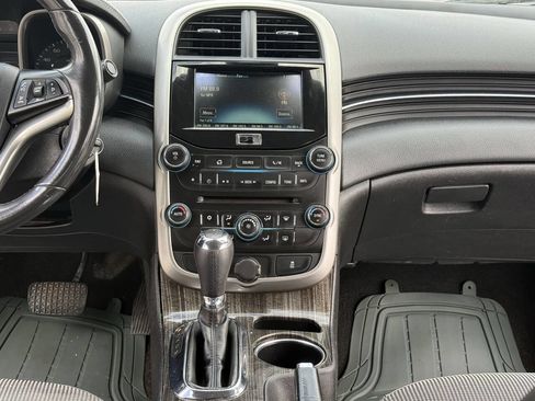 Used 2015 Chevrolet Malibu LT FWD image 13