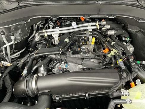 Used 2026 Ford Explorer Active AWD/4WD image 60