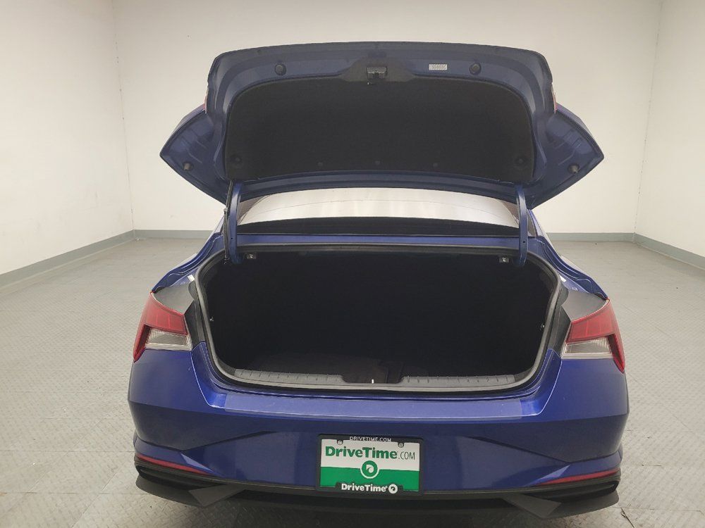Used 2022 Hyundai Elantra SEL w/ Convenience Package FWD image 29