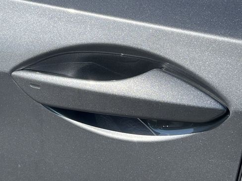 Used 2019 Lexus RX 350L w/ Premium Package image 36