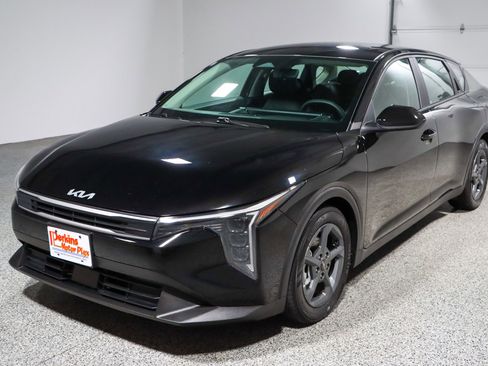 Used 2025 Kia K4 FWD image 29