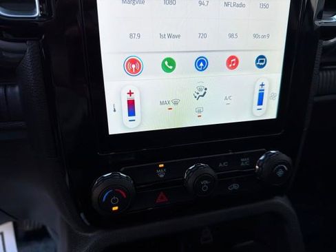 Used 2024 Ford Ranger XLT w/ FX4 Off-Road Package image 9