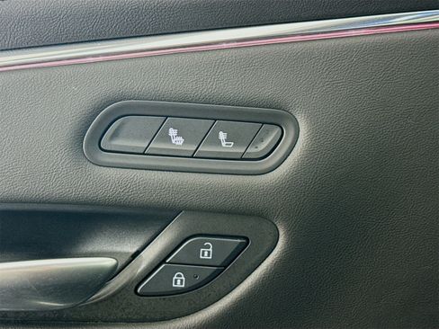 Used 2024 Cadillac Escalade Luxury image 21