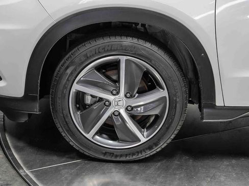 Used 2022 Honda HR-V EX image 9