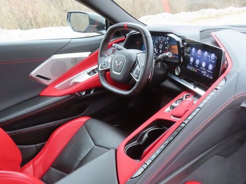 Used 2021 Chevrolet Corvette Stingray Preferred Cpe w/ Z51 Performance Package image 29