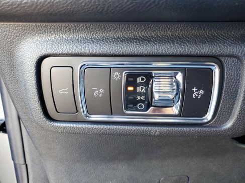 New 2026 Lincoln Corsair Premiere image 14