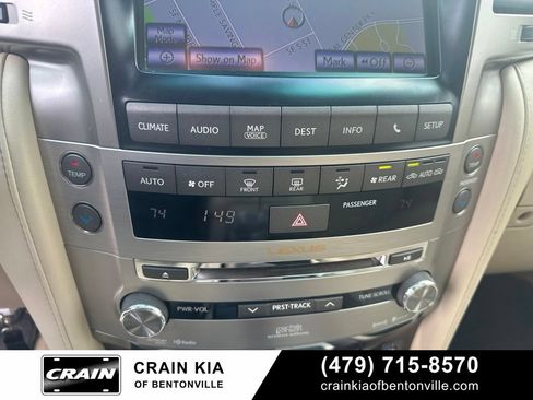 Used 2013 Lexus LX 570 4WD w/ Luxury Pkg image 23