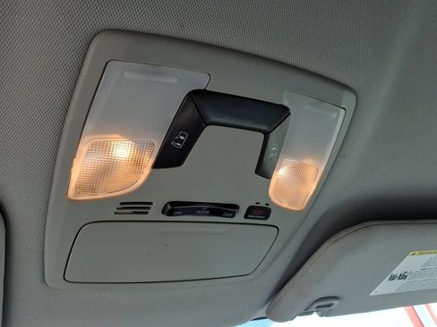 Used 2020 Toyota Sienna LE FWD image 15