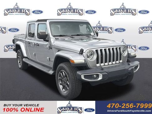 Used 2020 Jeep Gladiator Overland AWD/4WD image 1