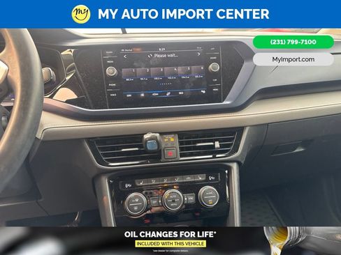 Used 2024 Volkswagen Taos SE AWD/4WD image 10