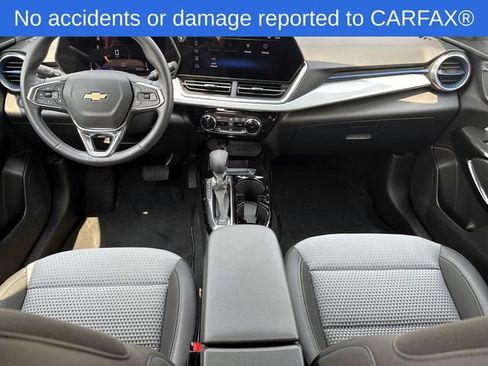 Certified 2024 Chevrolet Trax LT w/ Driver Confidence Package FWD image 16