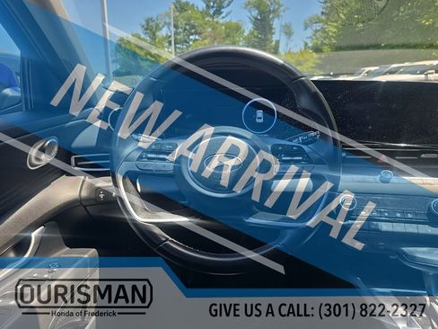 Used 2024 Hyundai Elantra SEL w/ Convenience Package FWD image 13